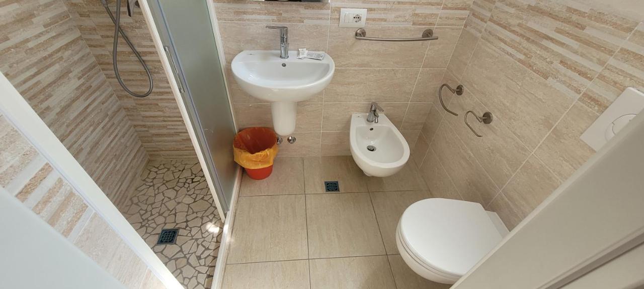 רימיני Hotel Santiago מראה חיצוני תמונה