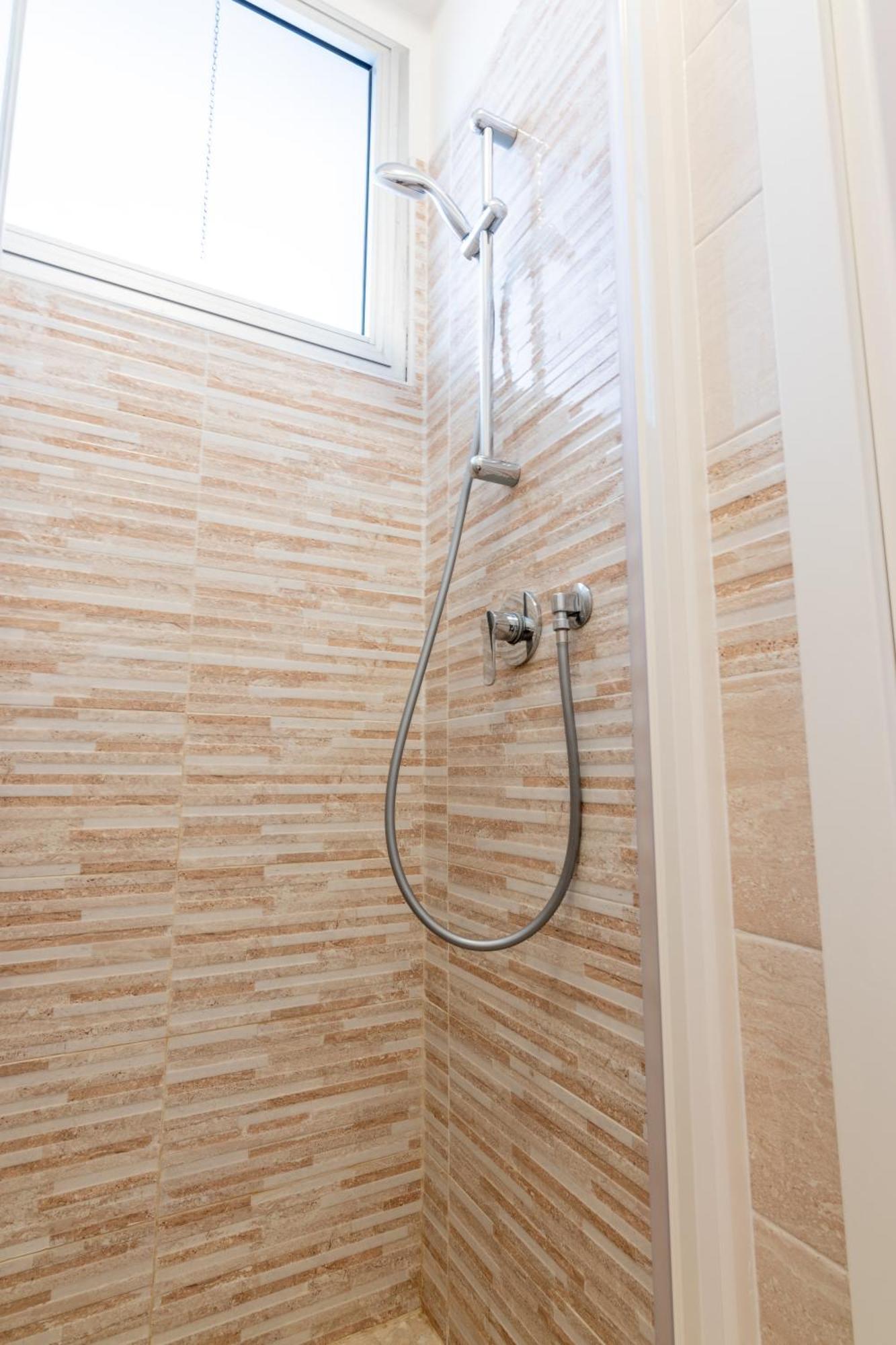 רימיני Hotel Santiago מראה חיצוני תמונה